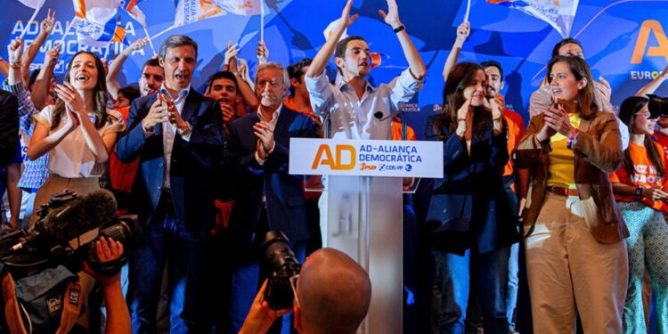 Comício da AD em Famalicão