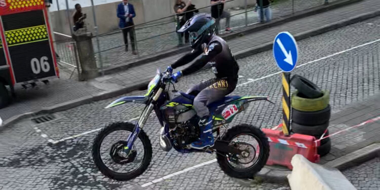 Paulo Ballas Jr. lidera Campeonato