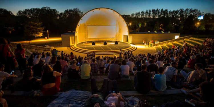 Tela ao Ar Livre, em Famalicão