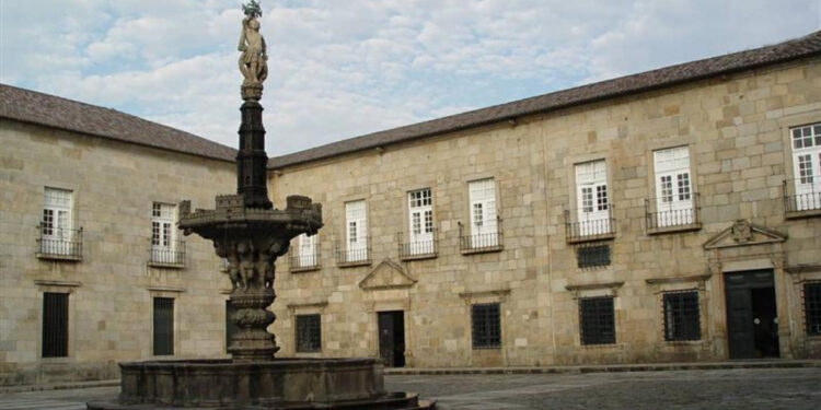 Universidade do Minho agraciada