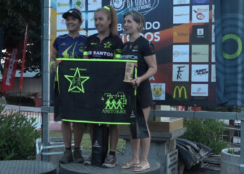 Élia Oliveira vence em F.50