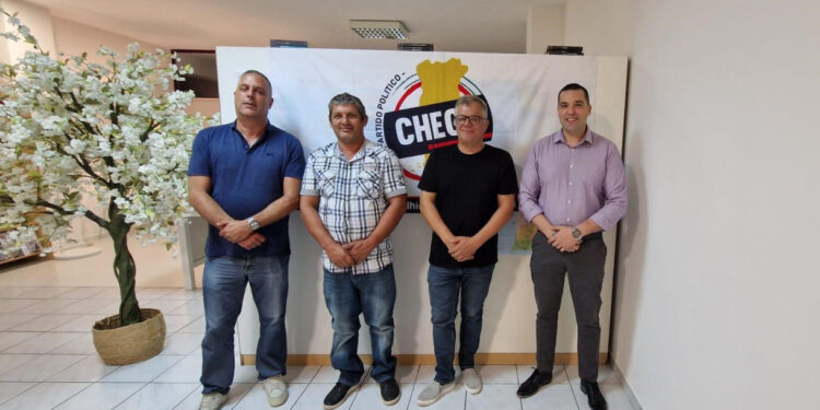 Chega apresenta figuras