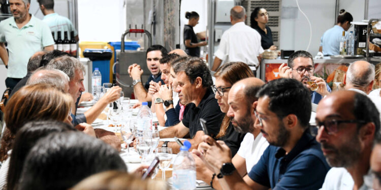 Autarcas famalicenses em convívio