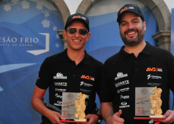 Dupla J. Sousa e T. Silva no pódio