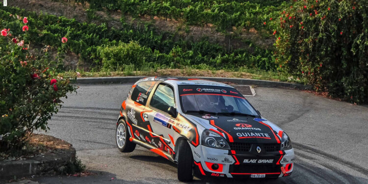 Dupla J. Sousa e T. Silva no pódio