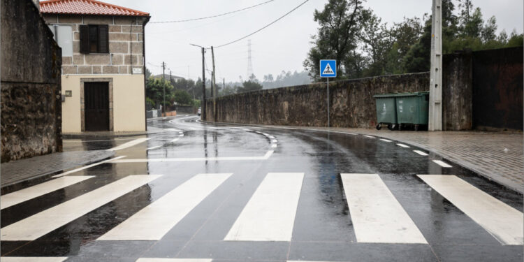 Santo Tirso requalifica rua