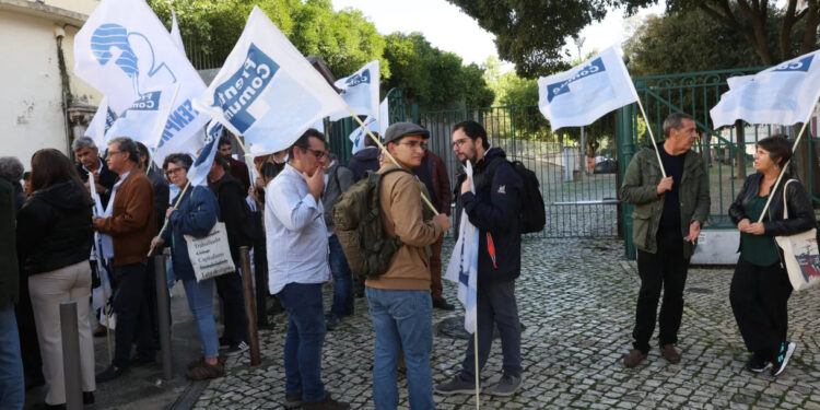 GREVE na Administração Pública