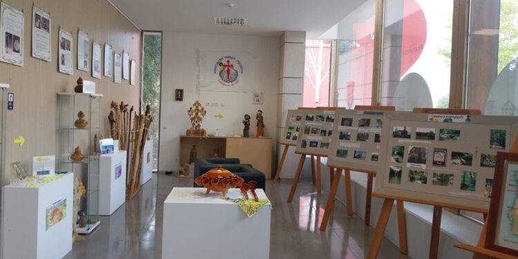 Exposição “Caminhos de Santiago”