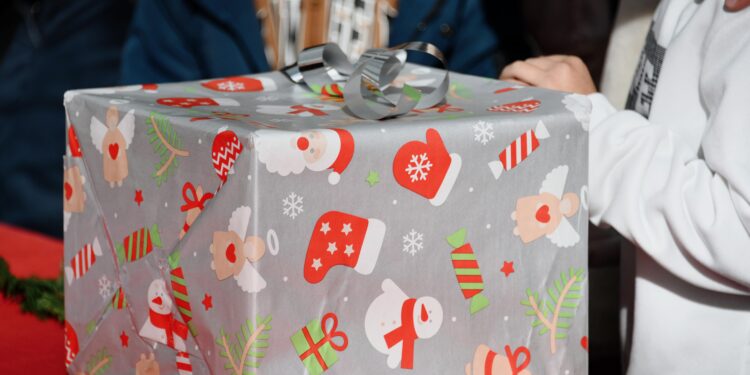 Duas centenas de presentes