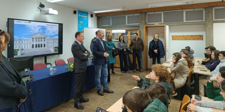 Parlamento dos Jovens