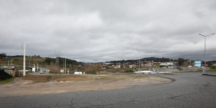 Obras na VIM em Lordelo