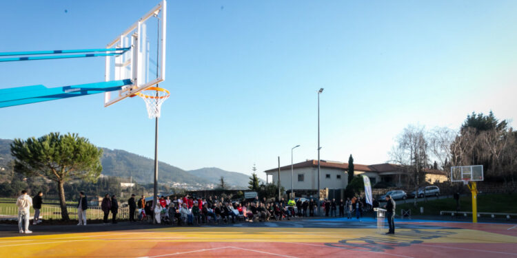 Santo Tirso com Campo de Basketart