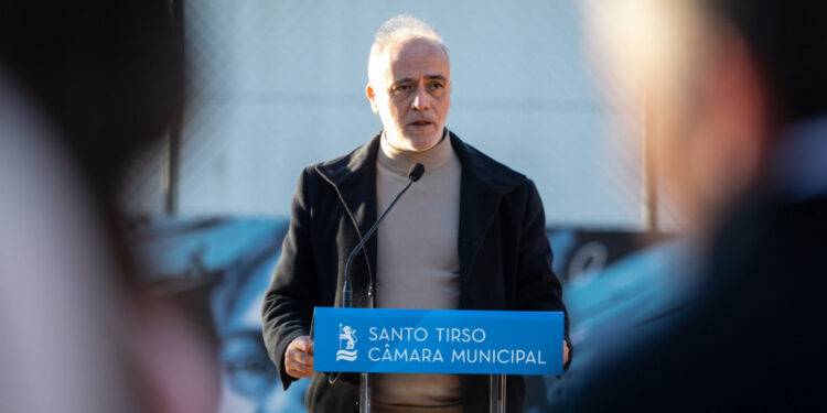 Santo Tirso com Campo de Basketart