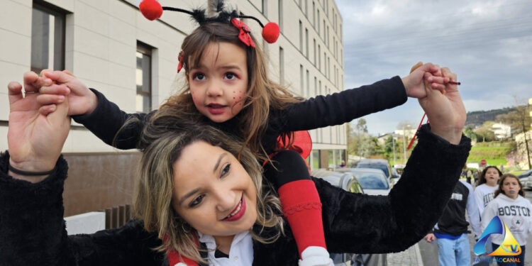 Carnaval acordou em Joane