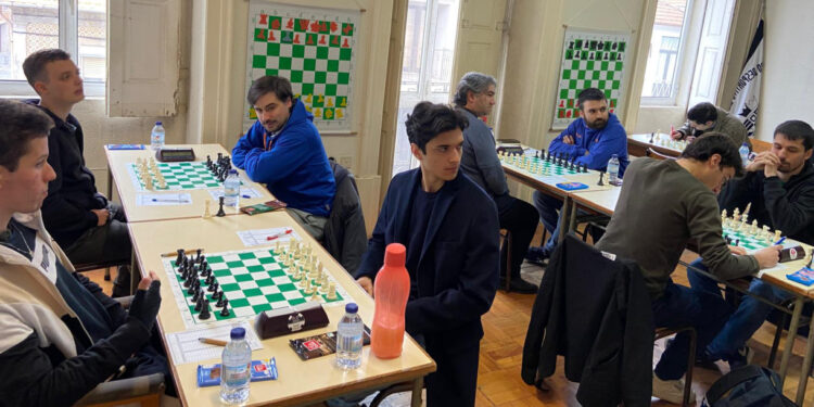 CAMPEONATO NACIONAL POR EQUIPAS II E III DIVISÕES