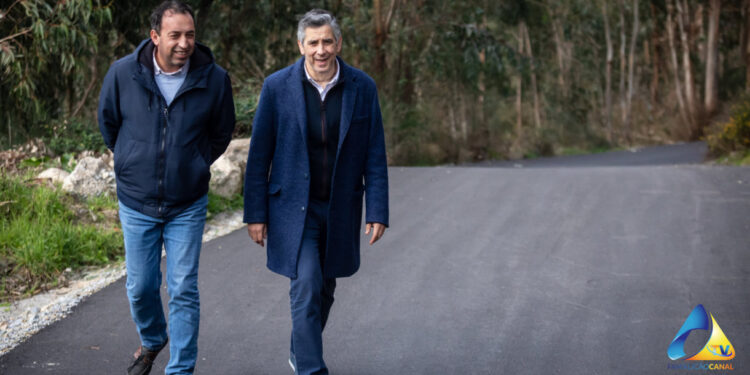 Visita de Alberto Costa a Vila das Aves