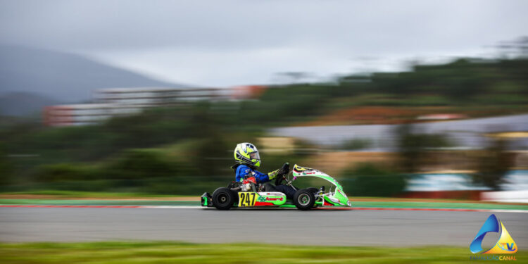 Vizela marcou presença em Portimão