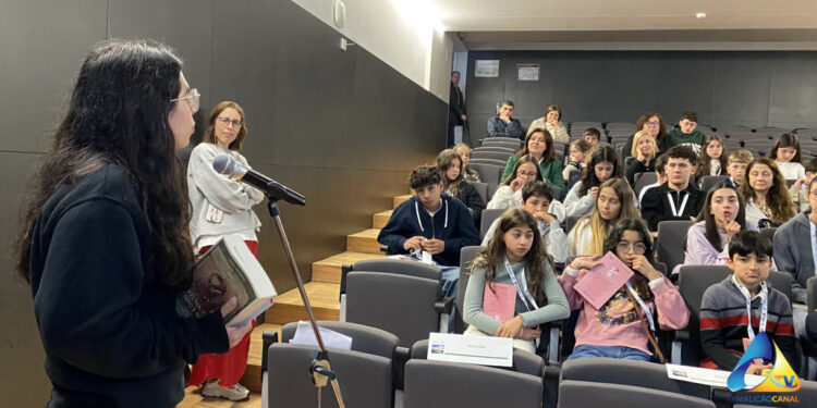 Camões estimula estudantes