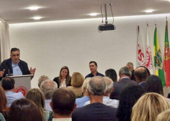 Jorge Costa sai de Famalicão