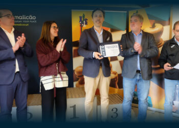 Mário Oliveira distinguido pela FIDE