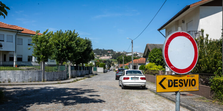 SANTO TIRSO: Conjunto Habitacional de Ringe