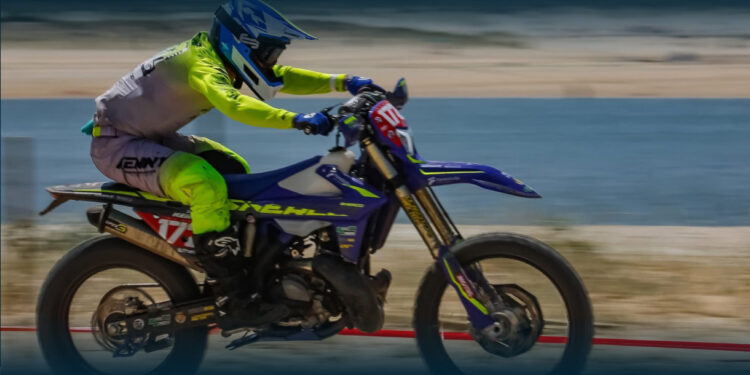 Ballas Jr. disputou no centro