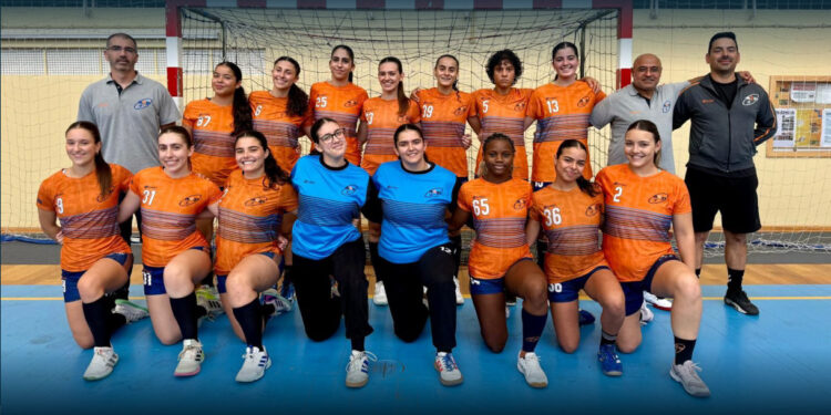 Famalicenses vencem em Oeiras