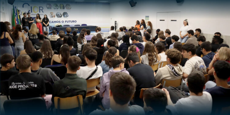 Da T-shirt ao Testemunho