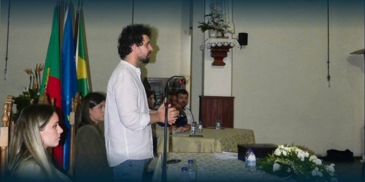 Outiz Inicia Novo Ciclo Político