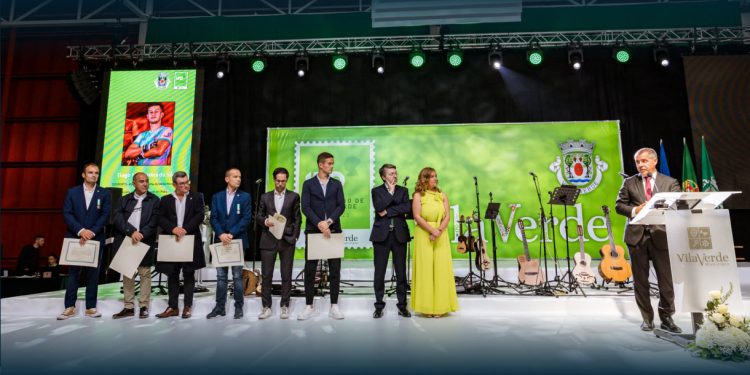 Vila Verde Veste-se de Gala