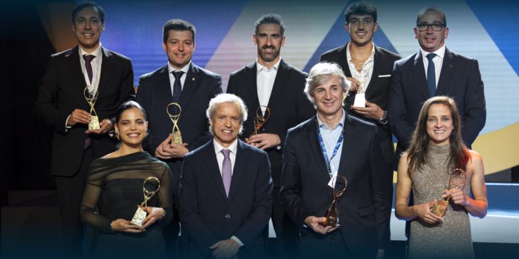 Ana Azevedo Recebe Prémio de Excelência