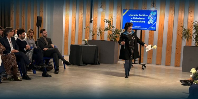 Colégio do Ave Escola Embaixadora do PE