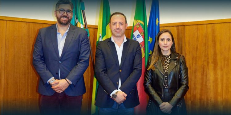 Manuel Serafim Tomou Posse