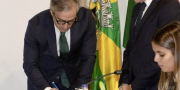 Ricardo Mendes Toma Posse