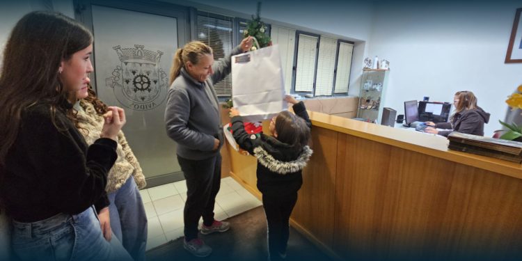 Autarquia de Avidos entrega presentes