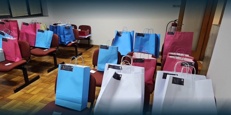 Autarquia de Avidos entrega presentes