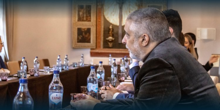 Seminário Internacional “Coroa e Cruz” em Braga