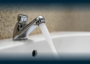 Executivo trava aumento da água