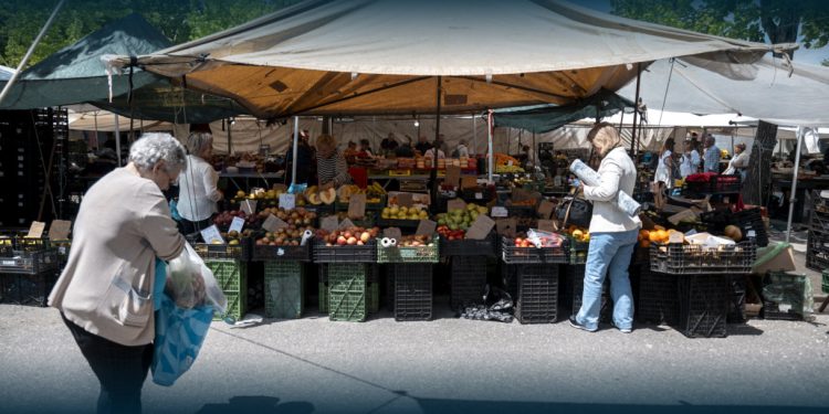 Natal e Fim de Ano: Feira Semanal de Famalicão