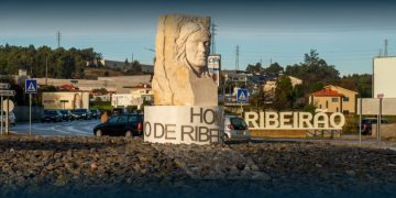 Ribeirão: Nova escultura na Rotunda de Santana