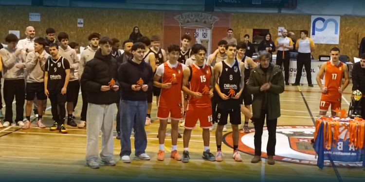 FAMABASKET: Termina Fase Regular em 3.º lugar