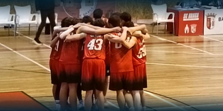 FAMABASKET: Termina Fase Regular em 3.º lugar