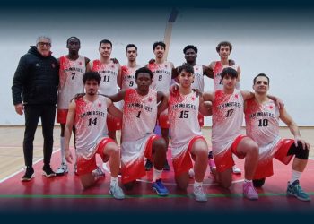 FAMABASKET vence em Valença