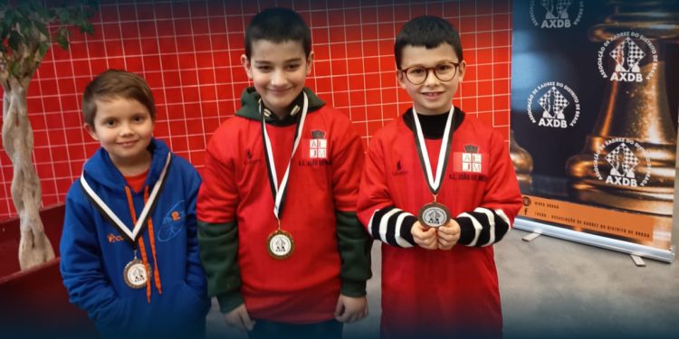 XADREZ EM DESTAQUE EM GUIMARÃES