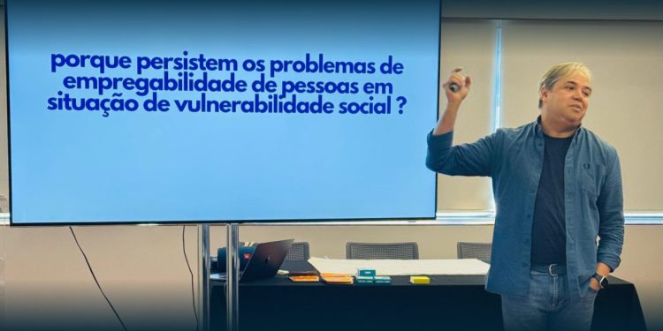 Famalicão: Trabalho em rede