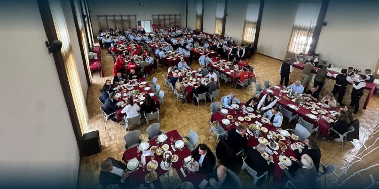 “Guitas” Celebra Comunhão Pascal