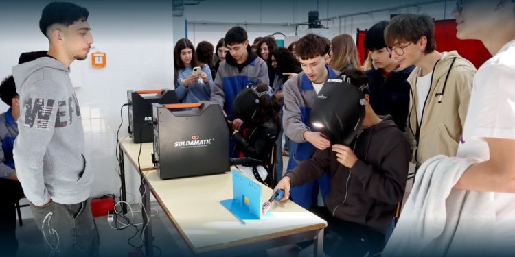 CIOR Abre Portas a Centenas de Alunos