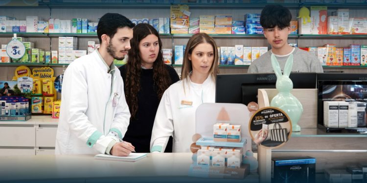 Alunos de Famalicão “vestem a pele” de profissionais