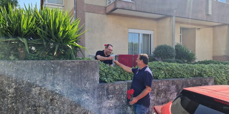 Liberdade com distribuição de cravos