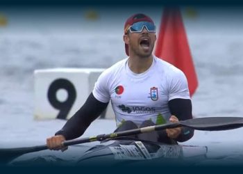Fernando Pimenta e Pedro Casinha Conquistam Ouro na Hungria